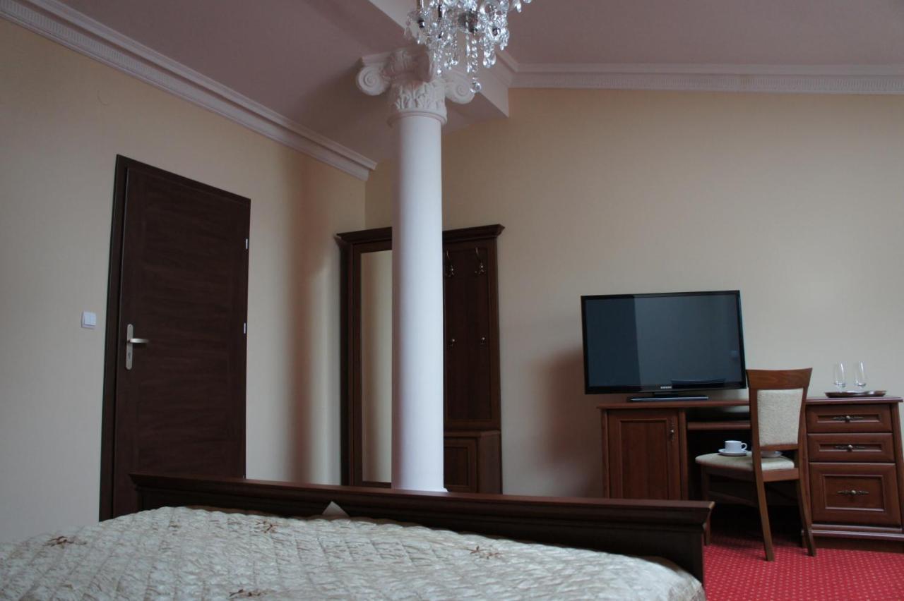 Villa Demetrios Kaluszyn  Ngoại thất bức ảnh