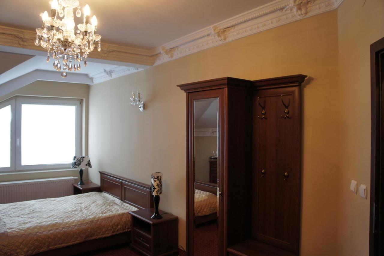 Villa Demetrios Kaluszyn  Ngoại thất bức ảnh