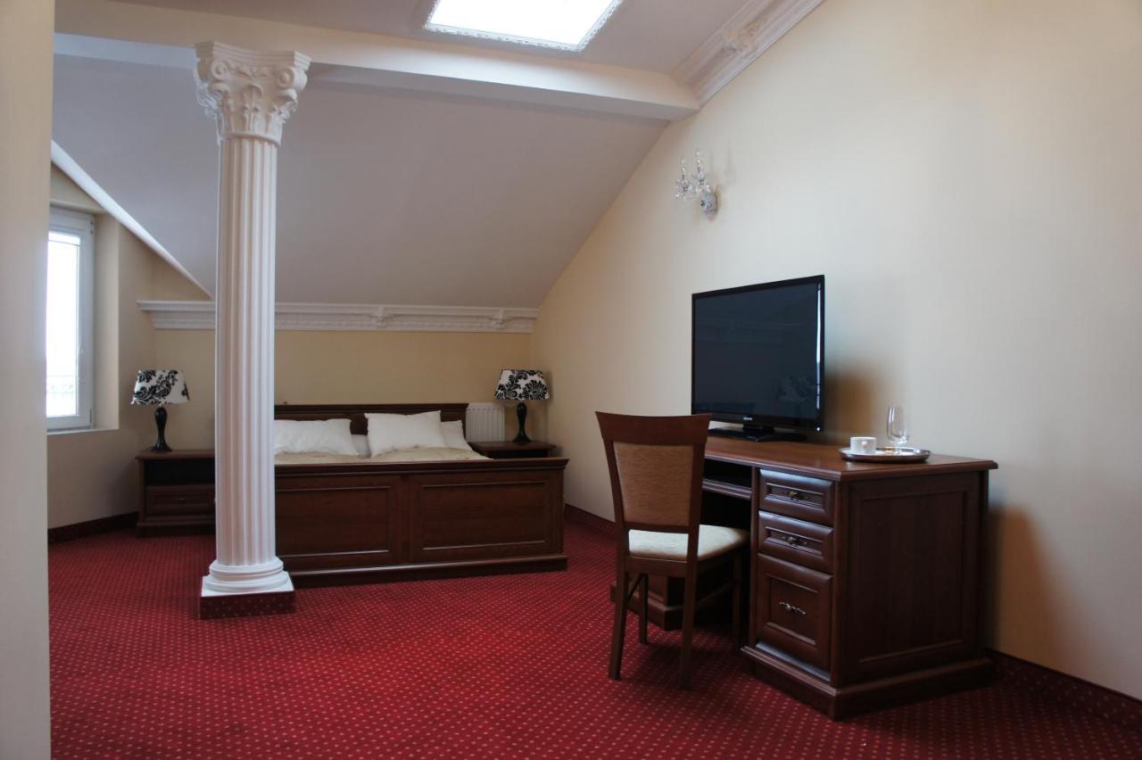 Villa Demetrios Kaluszyn  Ngoại thất bức ảnh