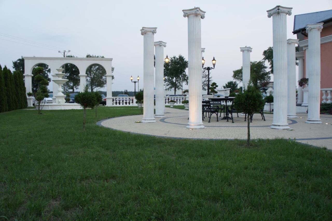 Villa Demetrios Kaluszyn  Ngoại thất bức ảnh