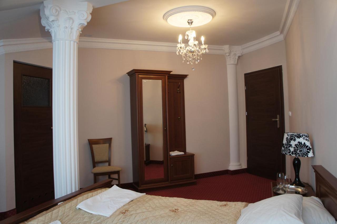 Villa Demetrios Kaluszyn  Ngoại thất bức ảnh